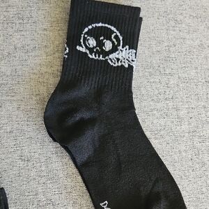Source Unknown Black Skull Casual Socks